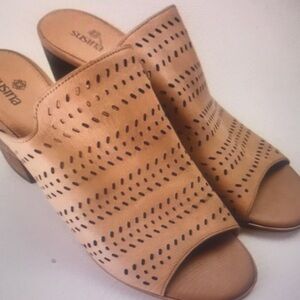 Susina Tan Women's Mules